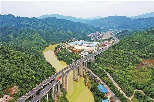 城步龙胜高速，跨越湘桂的交通新动脉